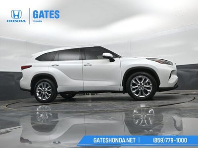 2022 Toyota Highlander Limited