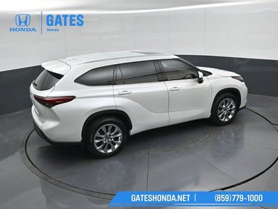 2022 Toyota Highlander Limited
