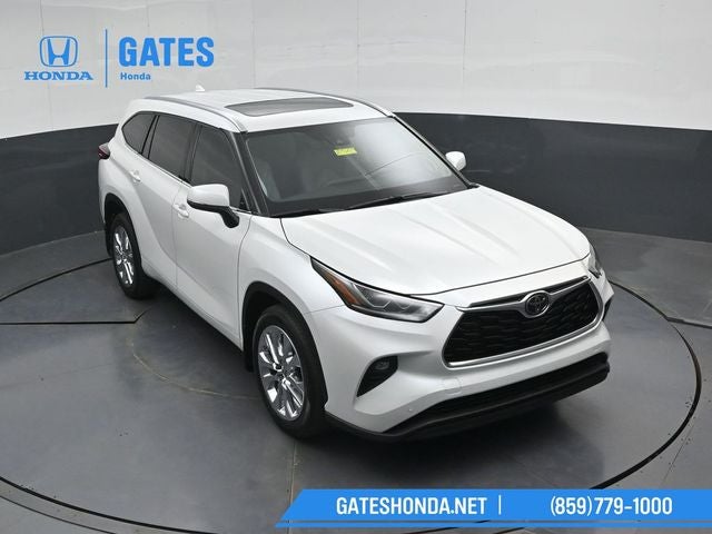 2022 Toyota Highlander Limited