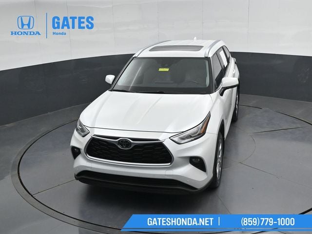 2022 Toyota Highlander Limited