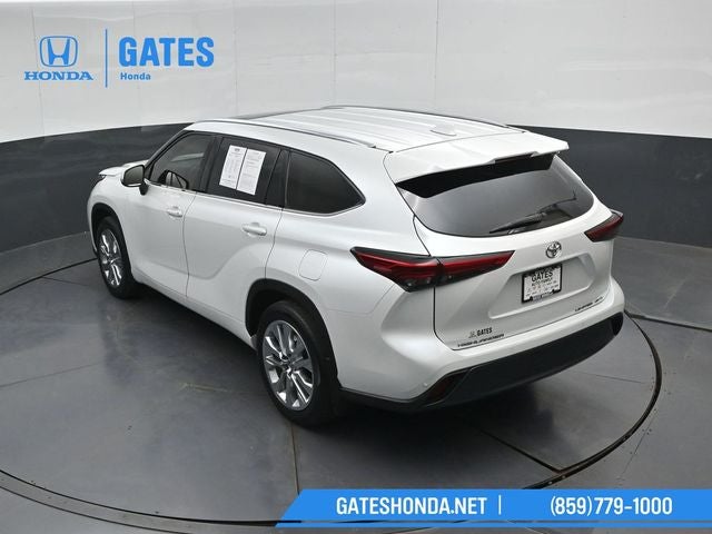 2022 Toyota Highlander Limited