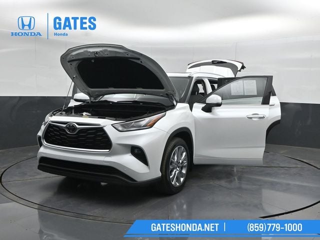2022 Toyota Highlander Limited