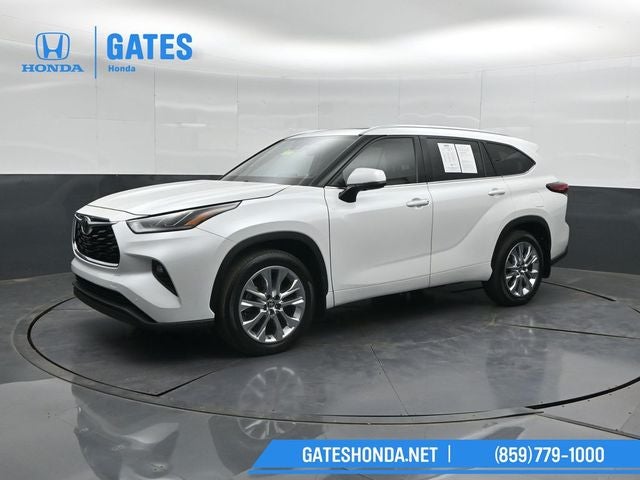 2022 Toyota Highlander Limited