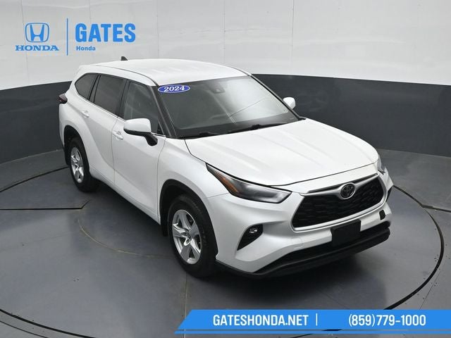 2024 Toyota Highlander LE