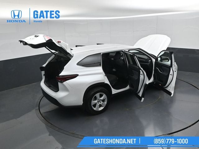 2024 Toyota Highlander LE