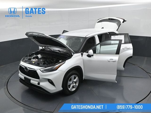 2024 Toyota Highlander LE