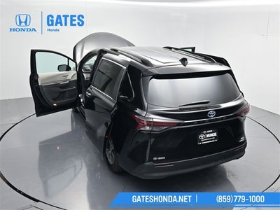 2024 Toyota Sienna XLE 7 Passenger
