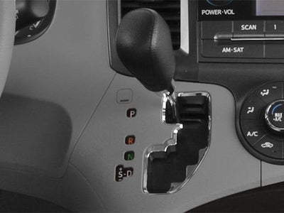 2014 Toyota Sienna L 7 Passenger