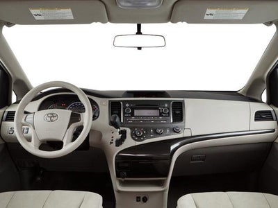 2013 Toyota Sienna L 7 Passenger