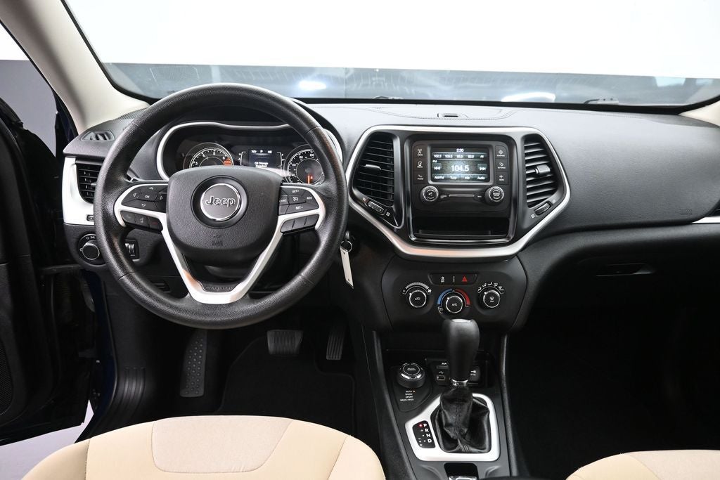 2016 Jeep Cherokee Sport