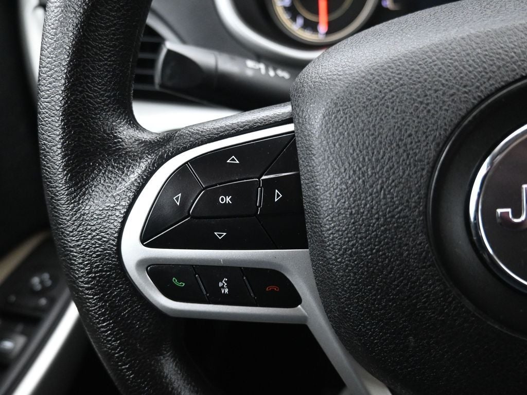 2017 Jeep Cherokee Sport