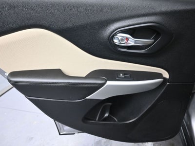 2017 Jeep Cherokee Sport