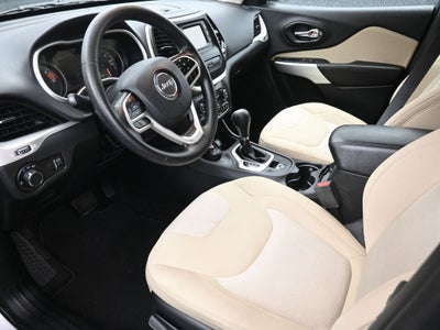 2017 Jeep Cherokee Sport