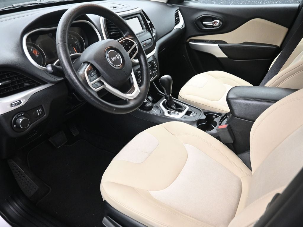 2017 Jeep Cherokee Sport