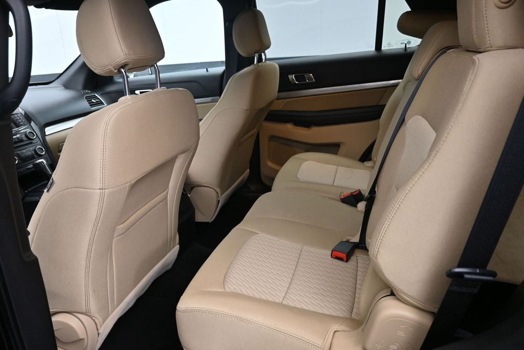 2017 Ford Explorer Base