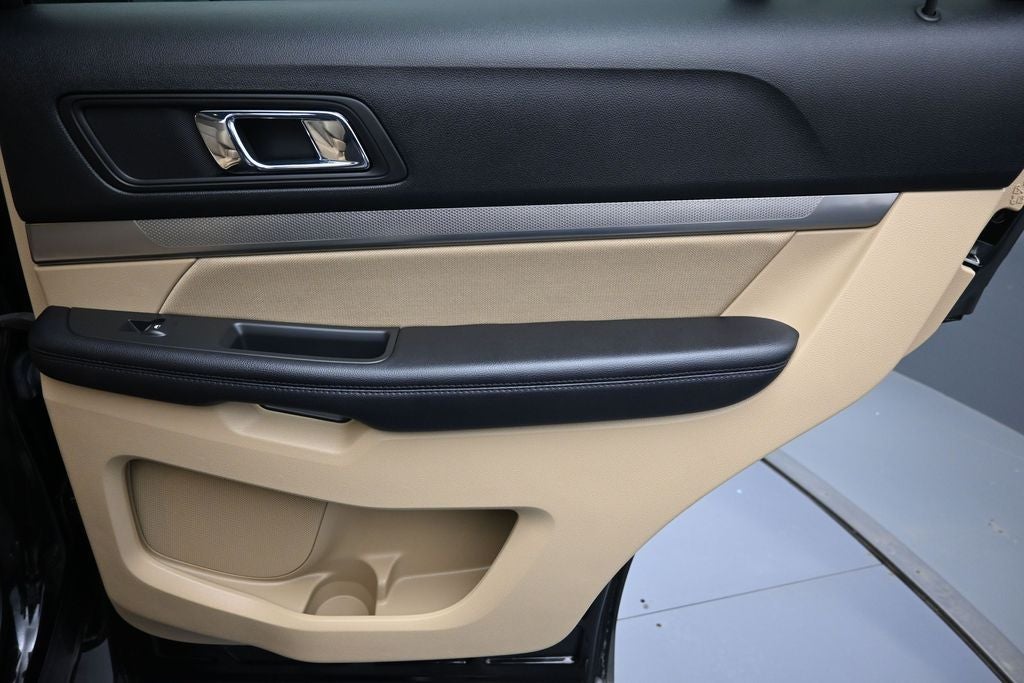 2017 Ford Explorer Base