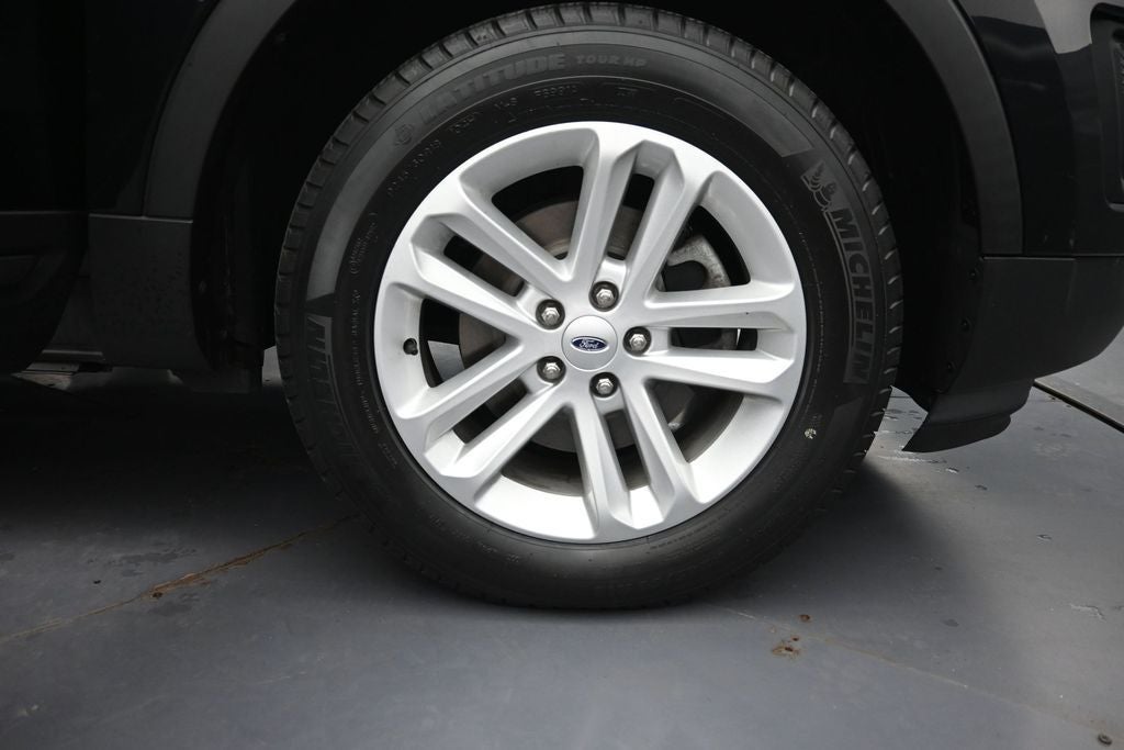 2017 Ford Explorer Base