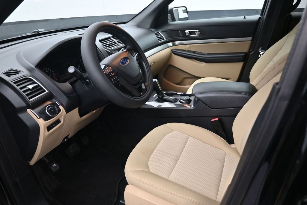 2017 Ford Explorer Base