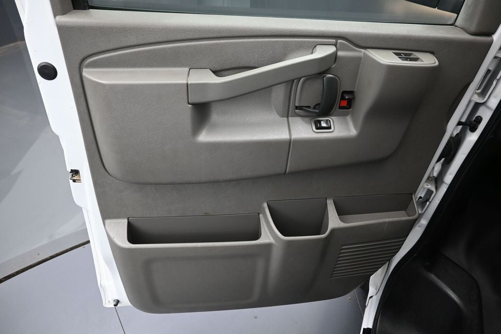 2019 Chevrolet Express 3500 LT Passenger