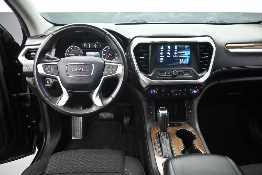 2017 GMC Acadia SLE-2