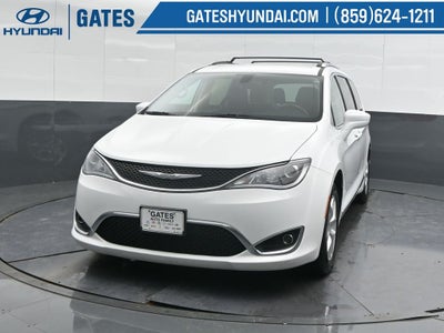 2017 Chrysler Pacifica Touring L Plus