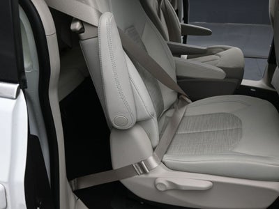 2017 Chrysler Pacifica Hybrid Touring Plus