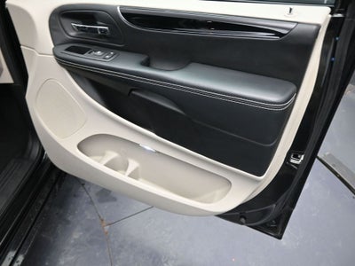 2016 Dodge Grand Caravan SE Plus