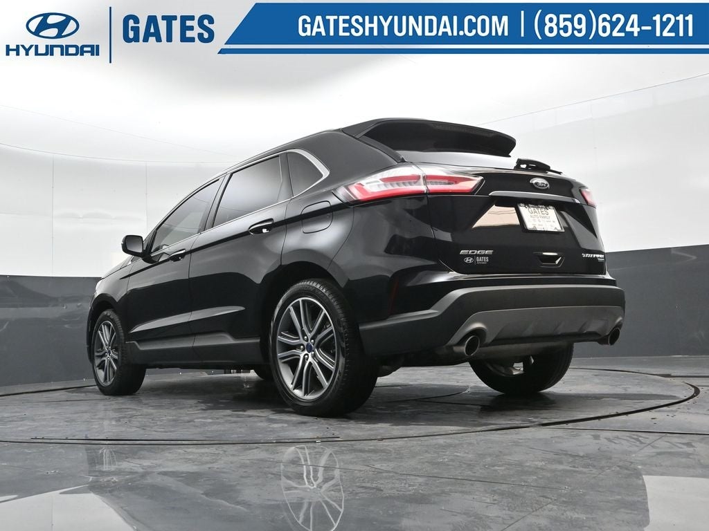 2020 Ford Edge Titanium