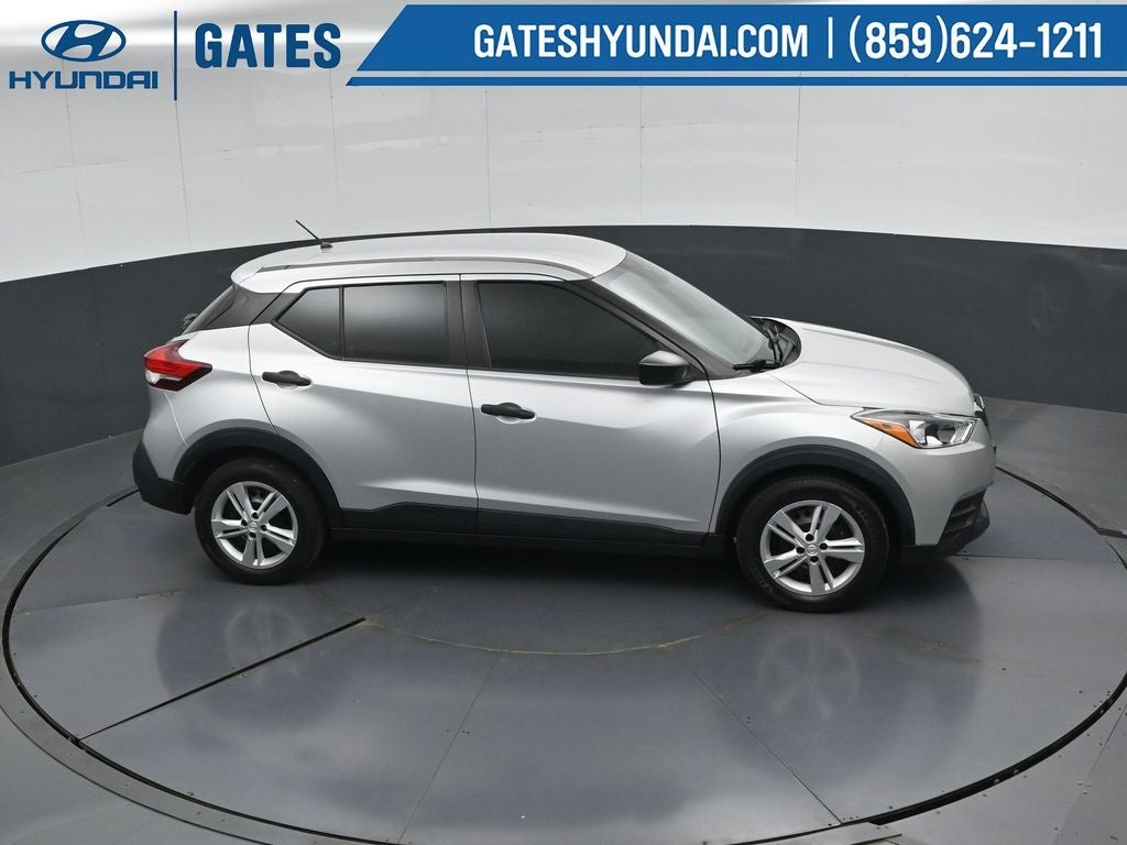 2020 Nissan Kicks S