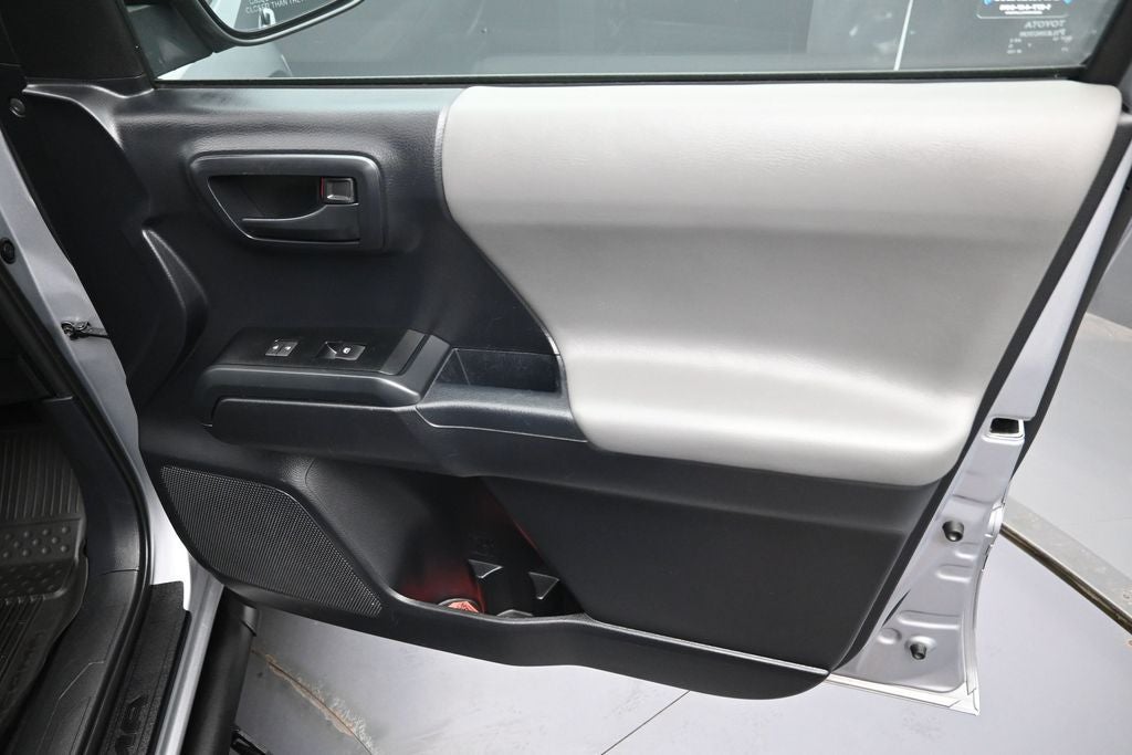 2021 Toyota Tacoma SR V6