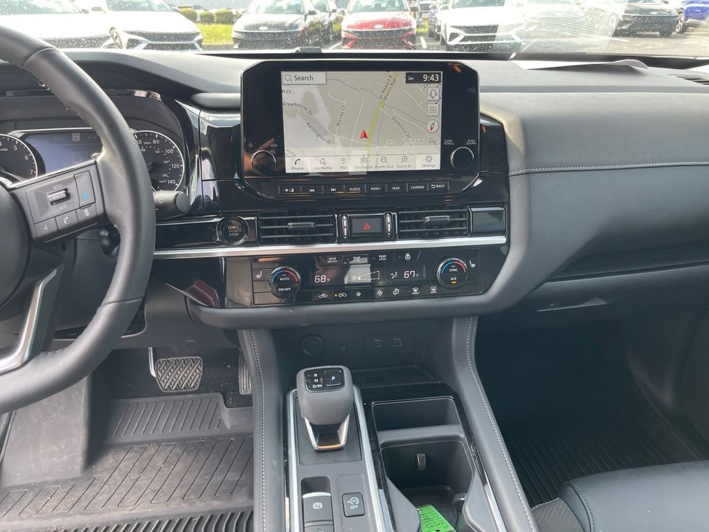 2025 Nissan Pathfinder SL