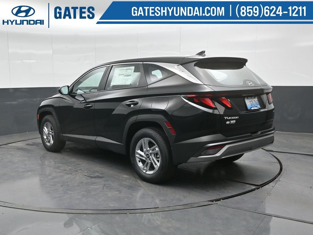 2025 Hyundai Tucson SE