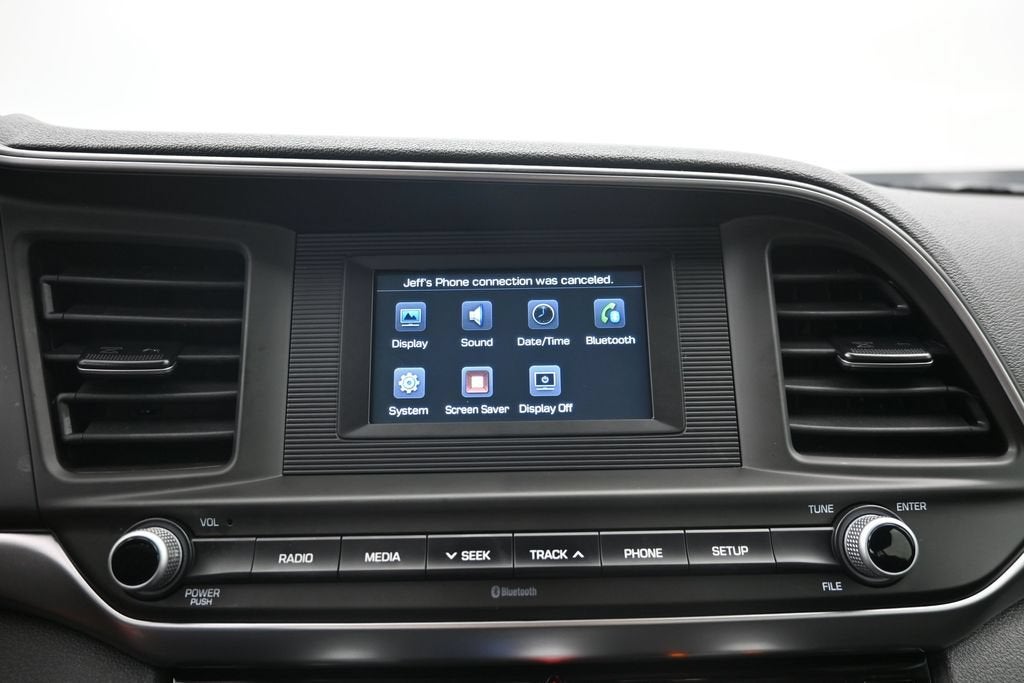 2020 Hyundai Elantra SE