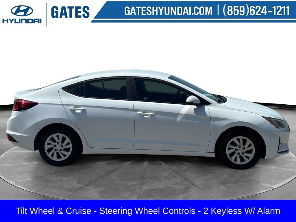 2019 Hyundai Elantra SE