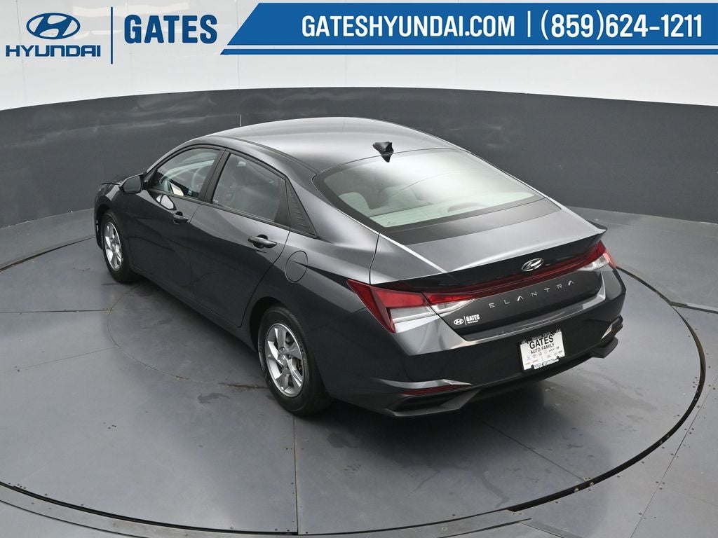 2021 Hyundai Elantra SE