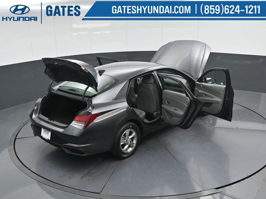 2021 Hyundai Elantra SE