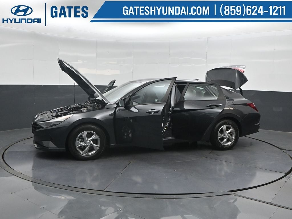 2021 Hyundai Elantra SE