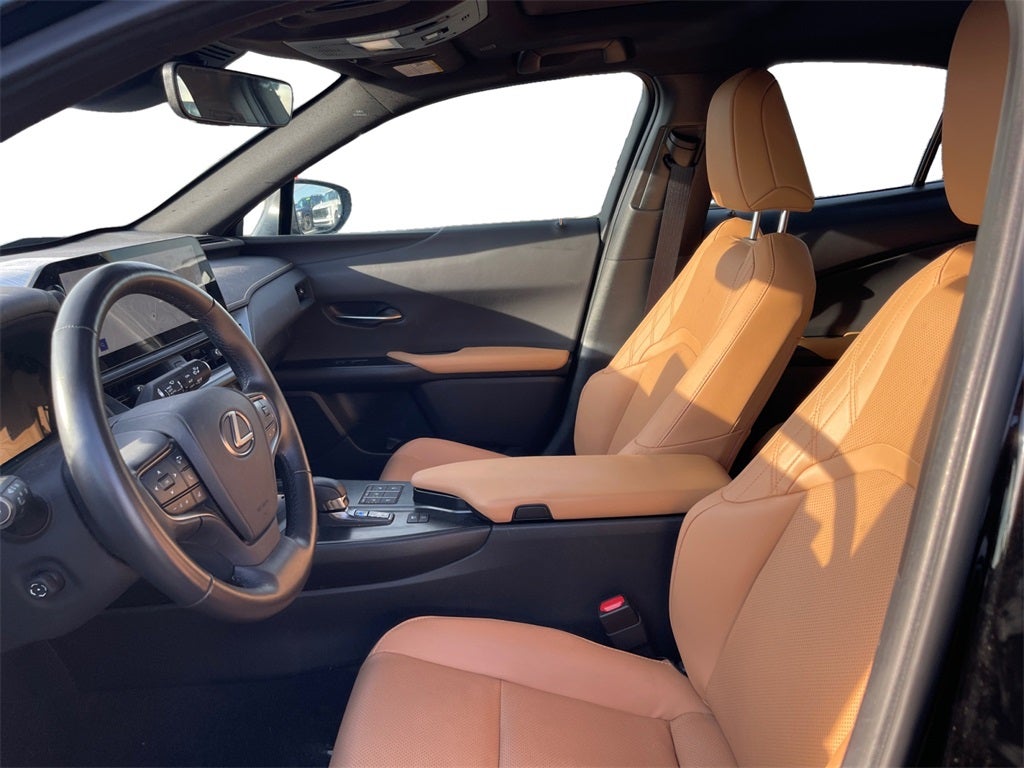 2025 Lexus UX 300h Premium