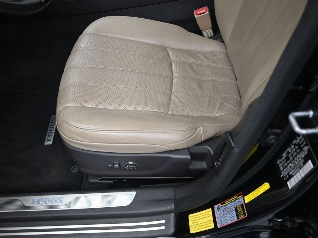 2012 Hyundai Equus Signature