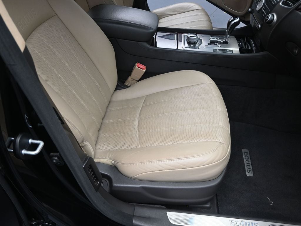 2012 Hyundai Equus Signature