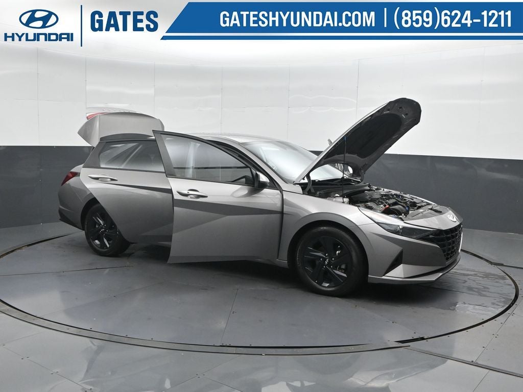 2022 Hyundai Elantra SEL