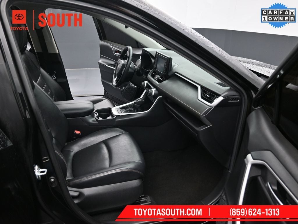 2020 Toyota RAV4 XLE Premium