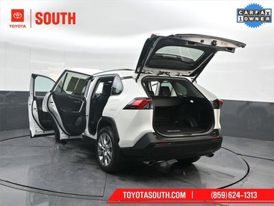 2022 Toyota RAV4 XLE Premium