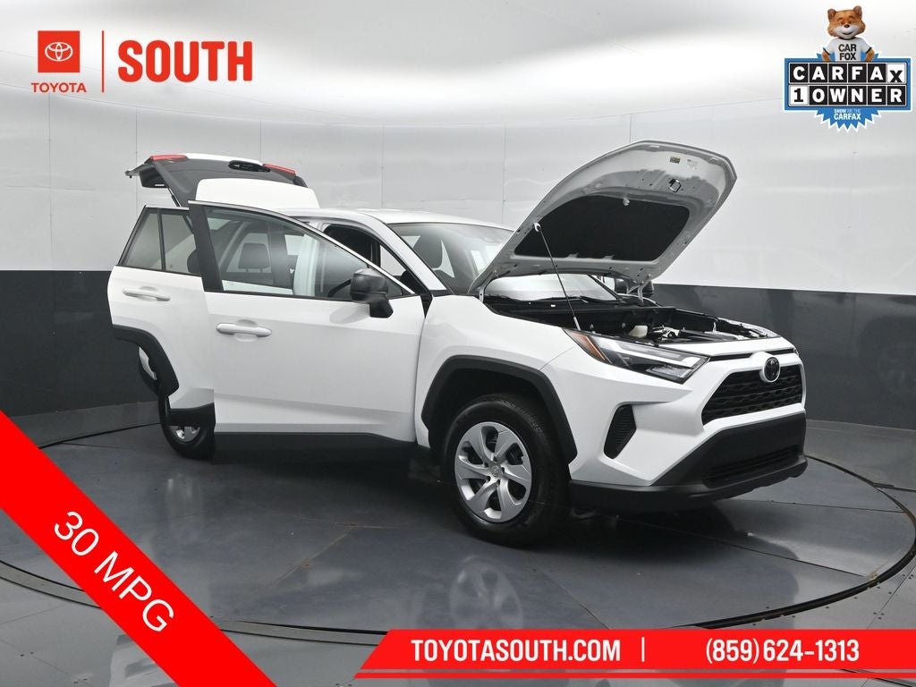2025 Toyota RAV4 LE