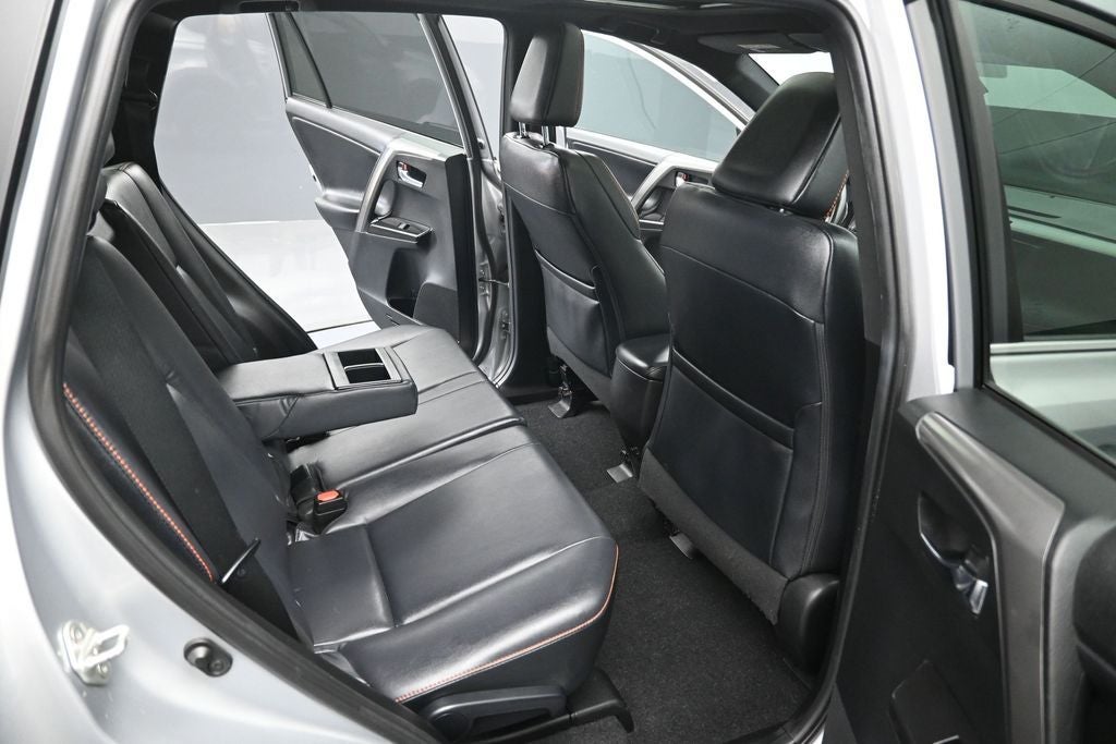 2018 Toyota RAV4 SE