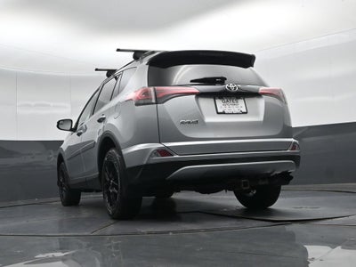 2018 Toyota RAV4 SE