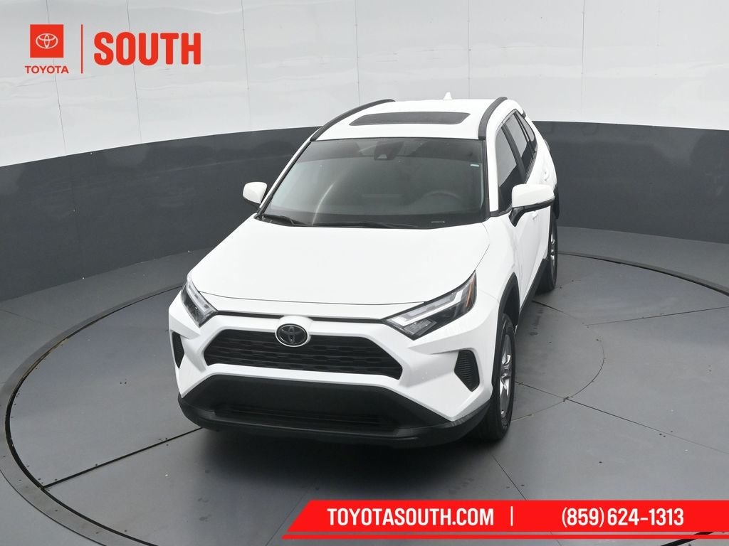 2024 Toyota RAV4 XLE