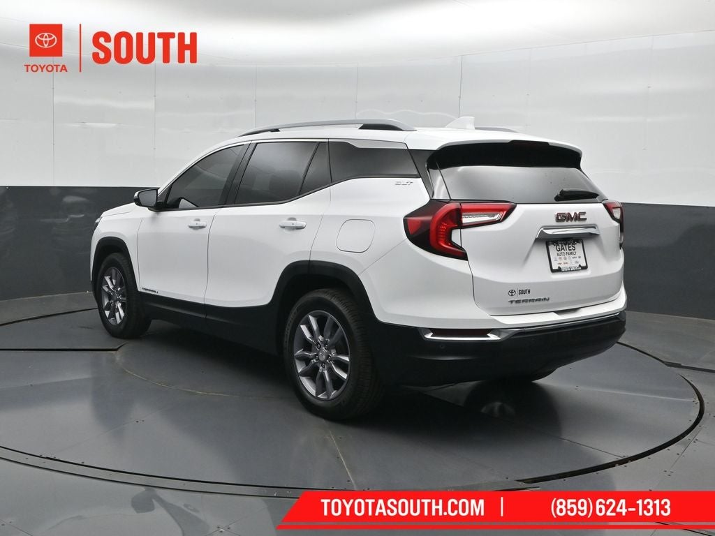 2023 GMC Terrain SLT