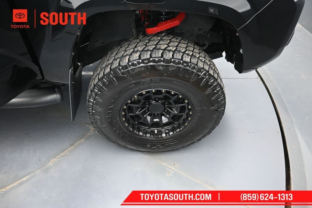 2022 Toyota Tacoma SR V6