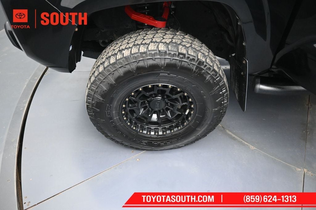 2022 Toyota Tacoma SR V6